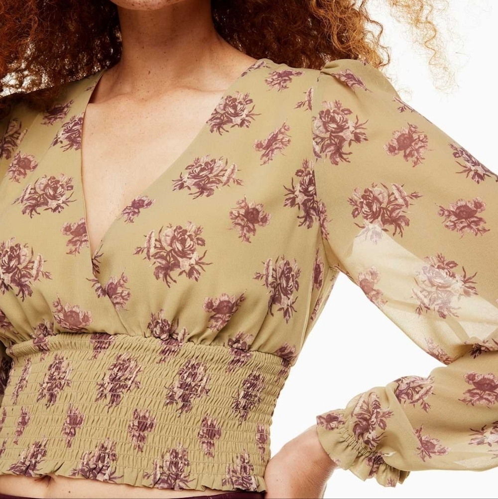 Aritzia Wilfred Wistful Floral Print Smocked V Neck Blouse Size S - Picture 12 of 15